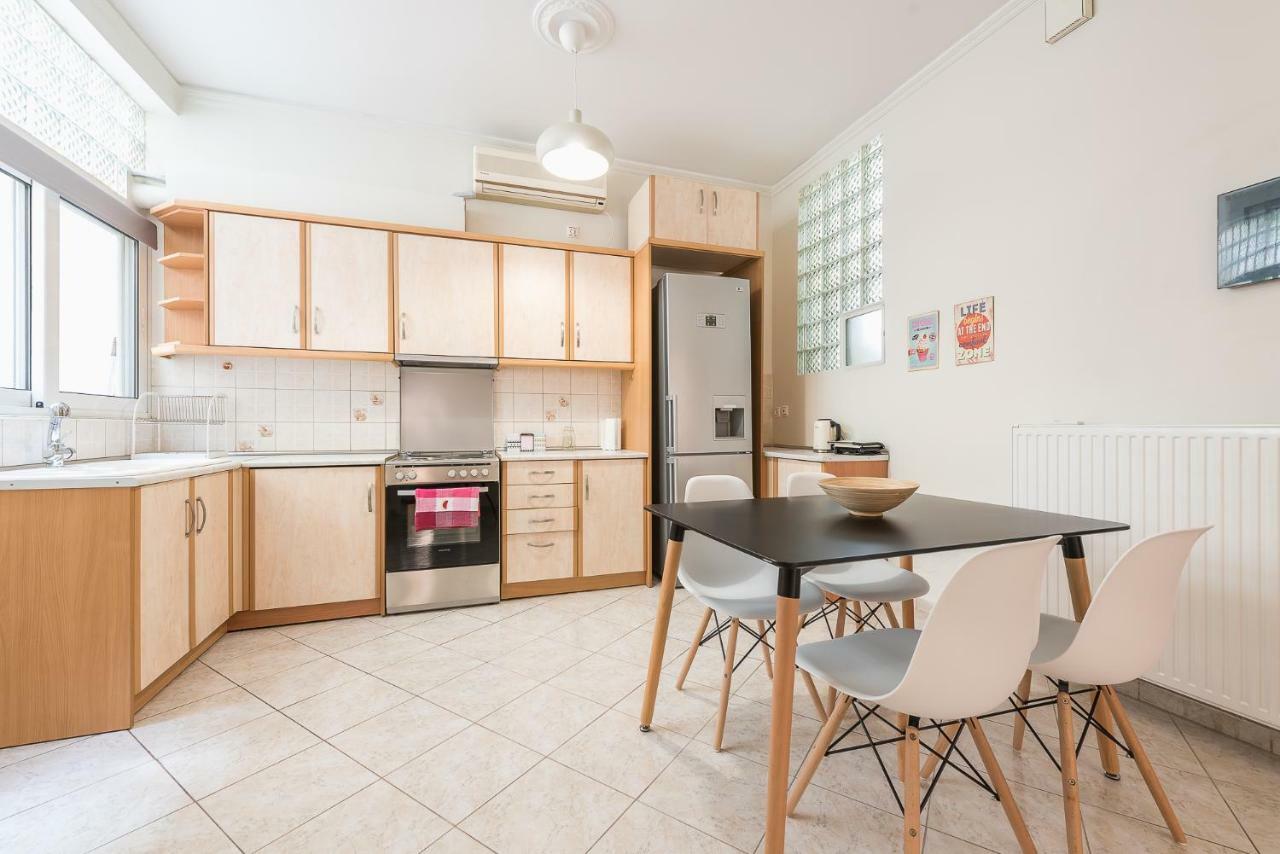 Just Under Acropolis Apartment Атина Екстериор снимка